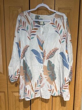 Cynthia Rowley Linen Button-Up Tunic in White with Blue, Tan and Rust Leaf Print